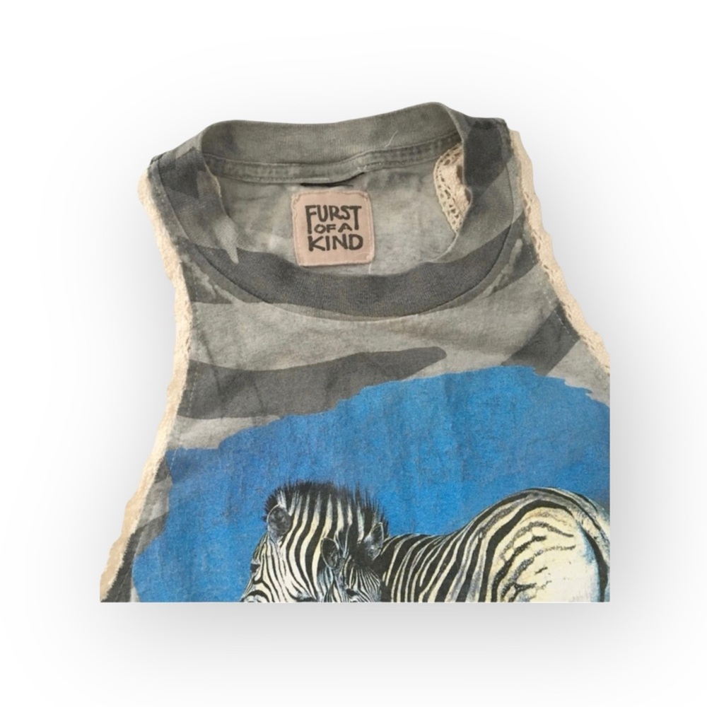 new LF Furst of a Kind ϟ Vintage Upcycled Zebra Graphic Lace Trim Tank Tee ϟ 0-4 - Picture 7 of 15